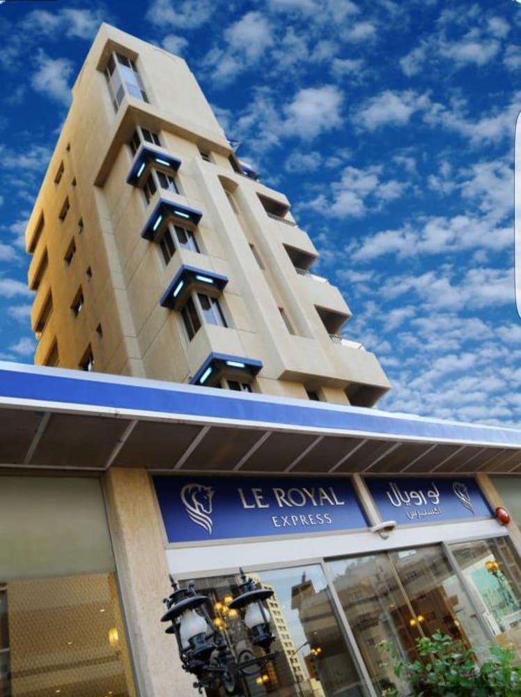 The Royal Express Sharq Hotel Kuwait City Exterior photo